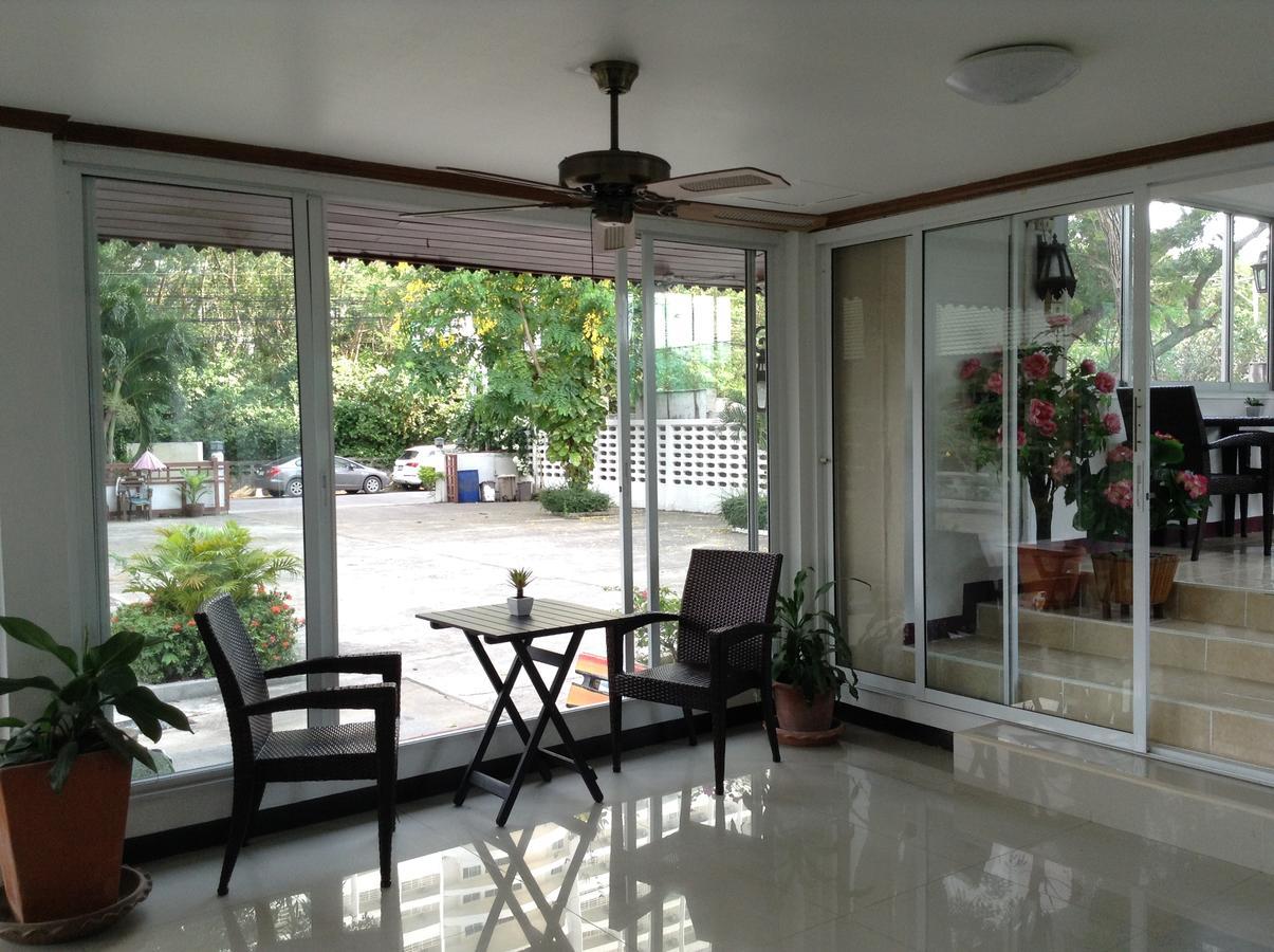 Jomtien Cozy Inn Pattaya Luaran gambar