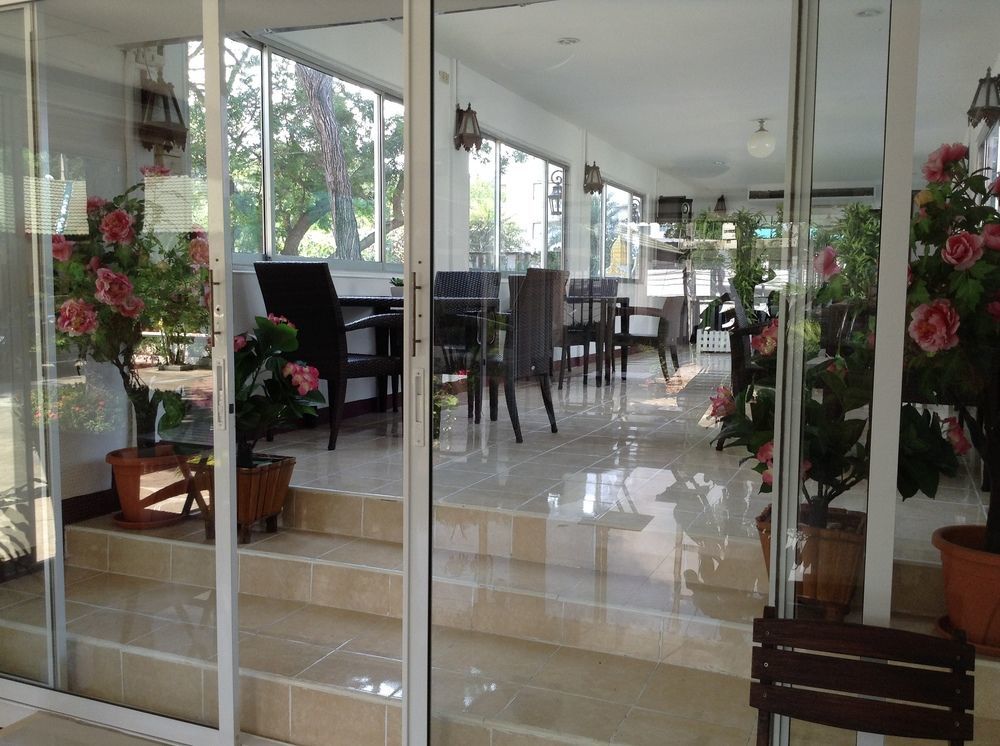 Jomtien Cozy Inn Pattaya Luaran gambar